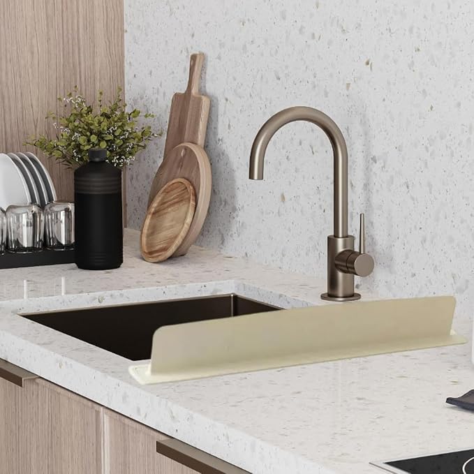 Kitchen Sink Water Splash Guard Silicone || Sink Anti-Splash Baffle || Flexible Blocking Barrier || Kitchen Tools & Accessories || Countertop Silicone Suction Cup1PCS