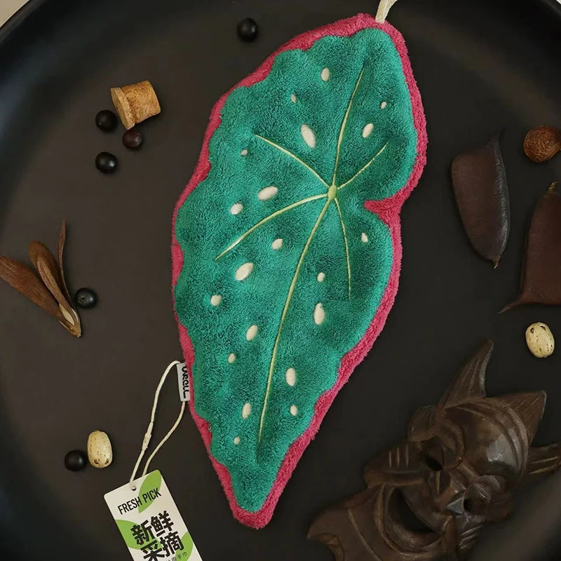 Leaf Shape Hand Towel | Super Absorbent Hanging Kitchen & Bathroom Towel